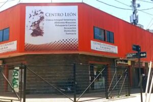Cl&iacute;nica Veterinaria Centro Le&oacute;n Limache
