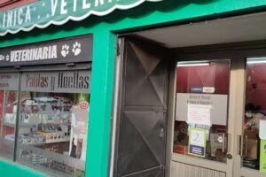 Clinica y farmacia veterinaria PATITAS Y HUELLAS