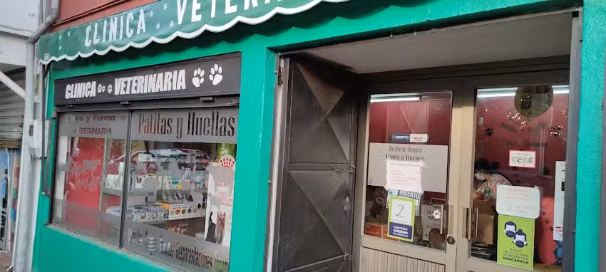 Clinica y farmacia veterinaria PATITAS Y HUELLAS