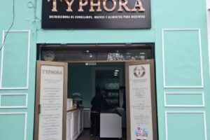 Distribuidora Typhora