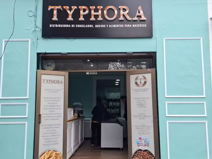 Distribuidora Typhora