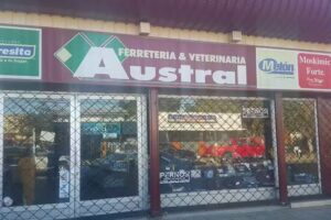 Ferreteria y Veterinaria Austral