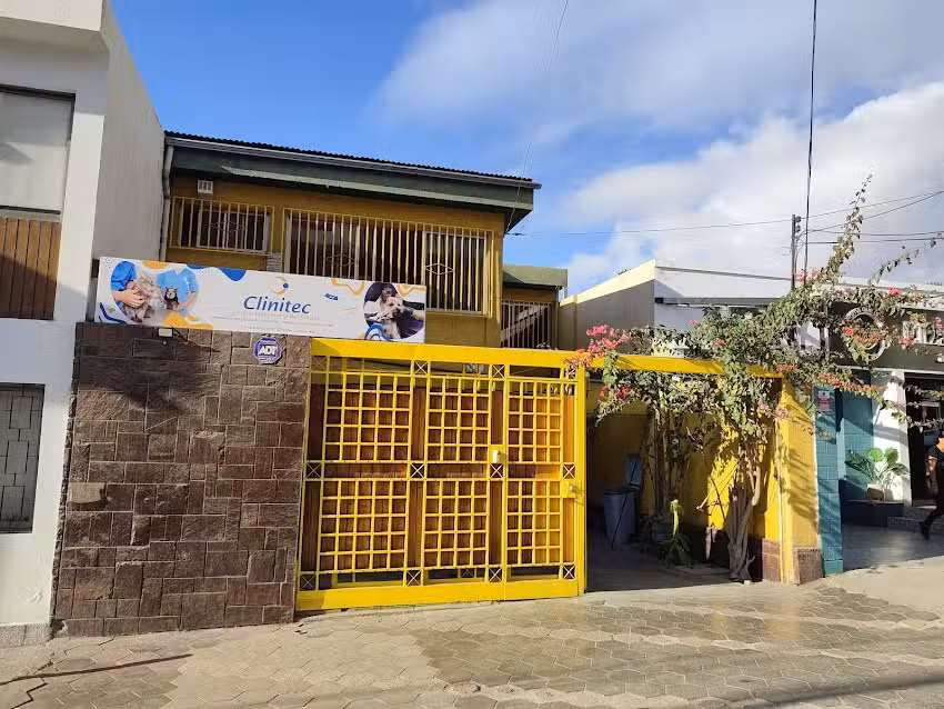 Veterinaria Clinitec del parque